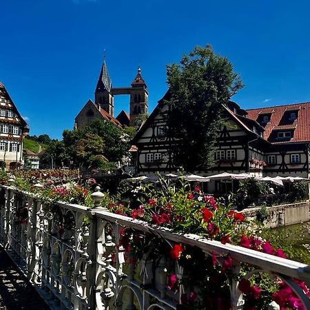 Nah Zur S-Bahn Und Altstadt Esslingen am Neckar Esterno foto